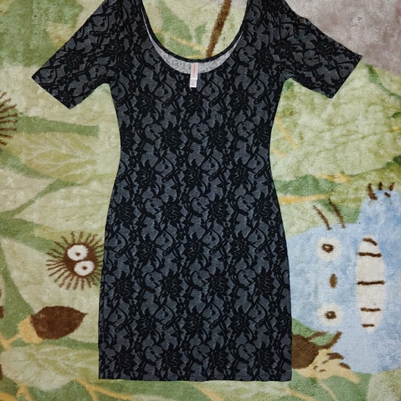 NWOT Xhilaration Body Con Dress - Picture 1 of 3